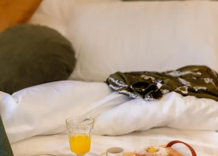 Deza Luxe Colosseum View 2br 2bt Modern Style Апартаменты